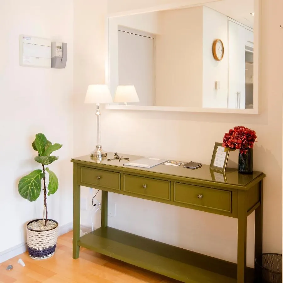 #1202 Cartwright - Bold & Stylish Apartment