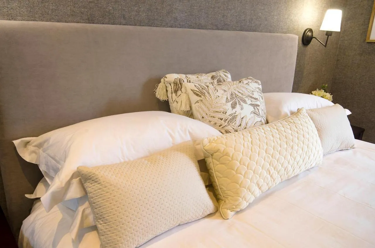 #1202 Cartwright - Bold & Stylish Cape Town